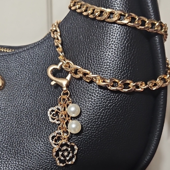 Kate Spade NWOT Cressent Black Shoulder Bag with Unbranded Gold Chain - Picture 8 of 10